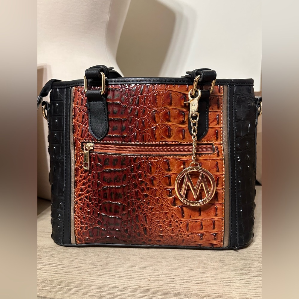 MKF COLLECTION LIZZA crocco Two-Tone Tote Bag with Gold Charm - embossed